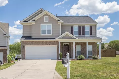 6450 Fishing Pond Ct, High Point, NC 27265