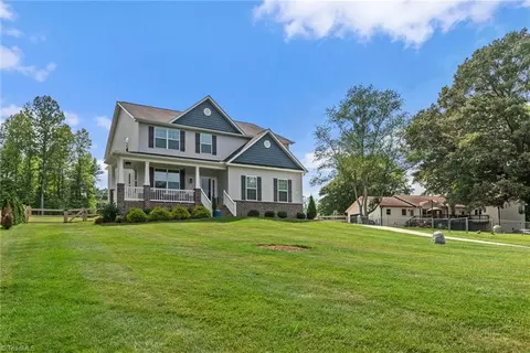 7731 Carson Path, Summerfield, NC 27358 photo 2