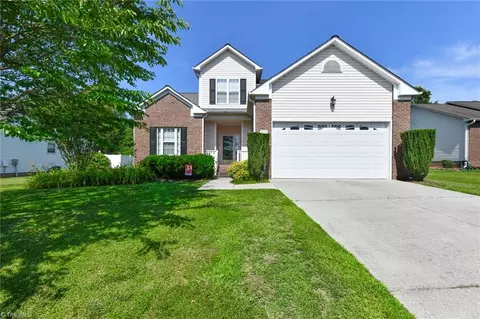 3970 Huttons Lake Ct, High Point, NC 27265