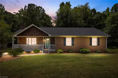 474 Robin Ln, Archdale, NC 27263