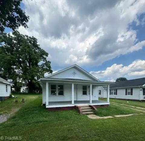 2472 Boone Trl, North Wilkesboro, NC 28659