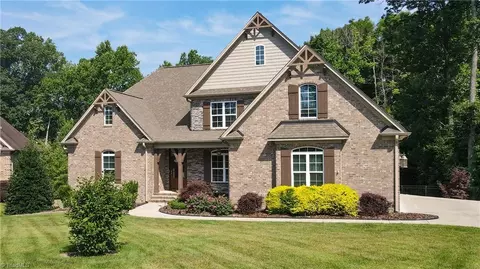126 Bunker Hill Ct, Winston Salem, NC 27107