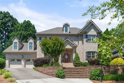 464 Hiddenbrooke Dr N, Advance, NC 27006