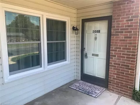 208 Northpoint Ave #B, High Point, NC 27262