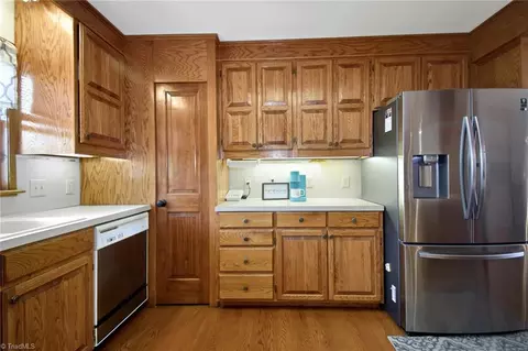 Kitchen - 1297 Boiling Springs Rd, Purlear, NC 28665 photo 3 of 6