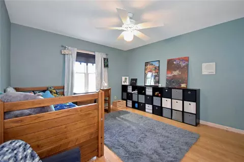 Bedroom - 1297 Boiling Springs Rd, Purlear, NC 28665 photo 6 of 8