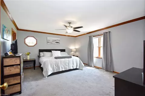 Bedroom - 1297 Boiling Springs Rd, Purlear, NC 28665 photo 1 of 8