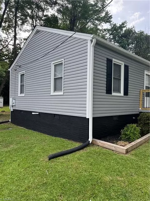 Exterior - 1816 Pershing St, High Point, NC 27260 photo 1 of 2