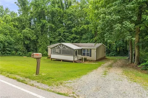 4106 Old Mountain Rd, Lexington, NC 27292
