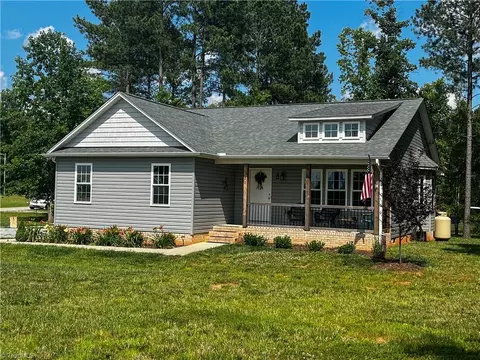 120 Keegan Ln, Denton, NC 27239