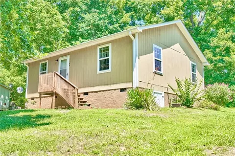 1368 Salisbury St, Ramseur, NC 27316