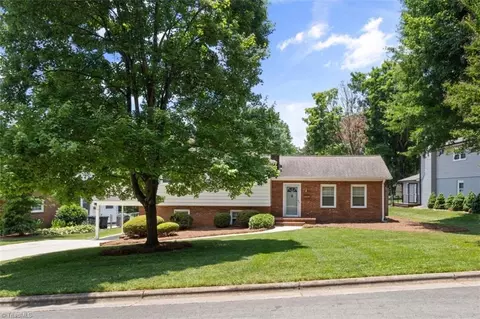 2720 Lansdale Ln, Winston Salem, NC 27103