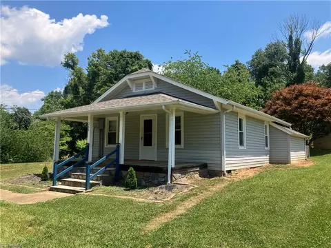 268 Blue Ridge Ave, Elkin, NC 28621