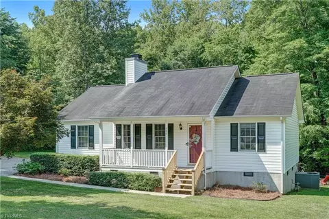 146 Meadowlark Ln, Madison, NC 27025