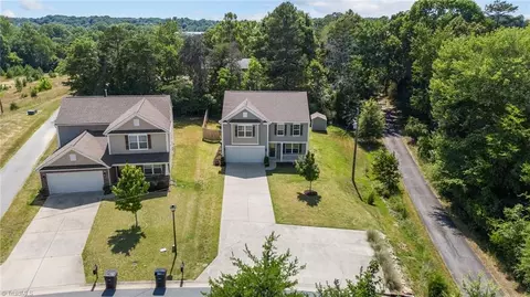 3462 Canterbury Ridge Ct, Winston Salem, NC 27103