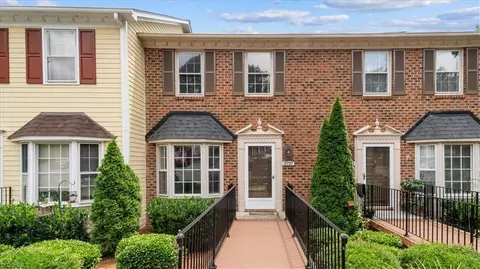 3737 Greenes Xing, Greensboro, NC 27410