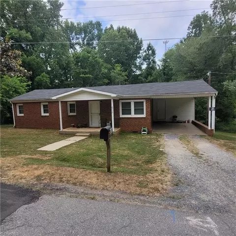 4939 Lake Darr Rd, Trinity, NC 27370