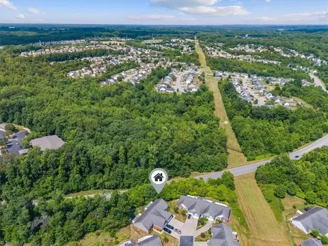 View/Area - 1306 Crosswinds Dr, High Point, NC 27265 photo 3 of 3