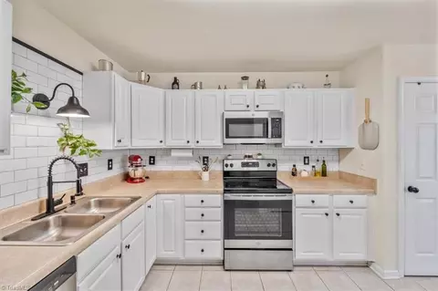Kitchen - 1306 Crosswinds Dr, High Point, NC 27265 photo 3 of 3