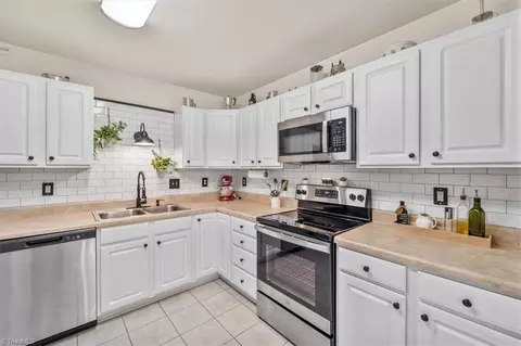Kitchen - 1306 Crosswinds Dr, High Point, NC 27265 photo 1 of 3