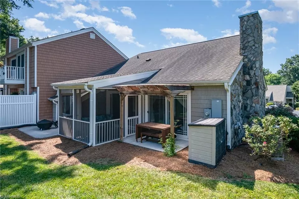 Exterior - 137 Golfview Dr, Bermuda Run, NC 27006 photo 5 of 6