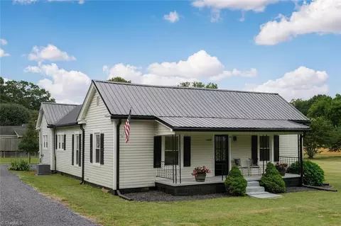 1808 Ridge Ave, Eden, NC 27288