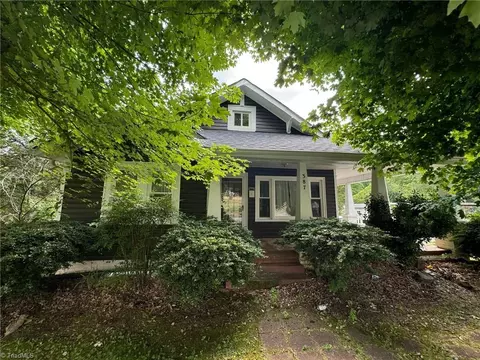 387 Austin Traphill Rd, Elkin, NC 28621