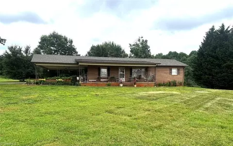 1181 Jay Burke Rd, Taylorsville, NC 28681