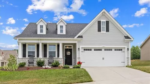 1621 Silver Lake Dr, Kernersville, NC 27284