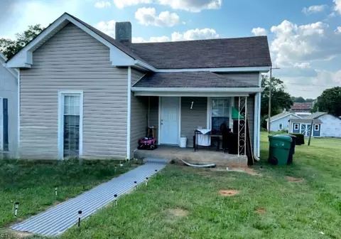 1116 Textile Pl, High Point, NC 27260