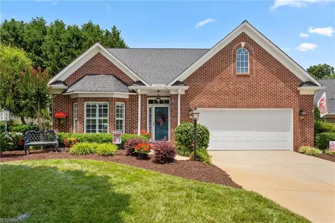 109 Windward Ln, Jamestown, NC 27282