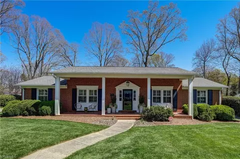 2718 Courtney Ln, Greensboro, NC 27408