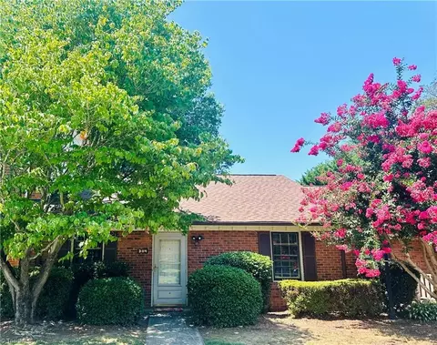3114 Burke Mill Ct, Winston Salem, NC 27103