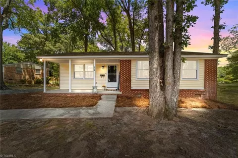 2709 Dumont Dr, Greensboro, NC 27403
