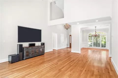 Living - 3831 Edgewater St, High Point, NC 27265 photo 4 of 8