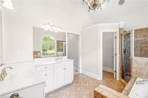 Bath - 3831 Edgewater St, High Point, NC 27265 photo 2 of 5