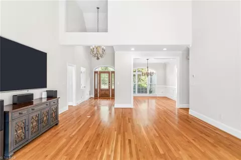 Living - 3831 Edgewater St, High Point, NC 27265 photo 2 of 8