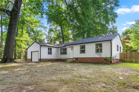 1805 Starlight Dr, Greensboro, NC 27407