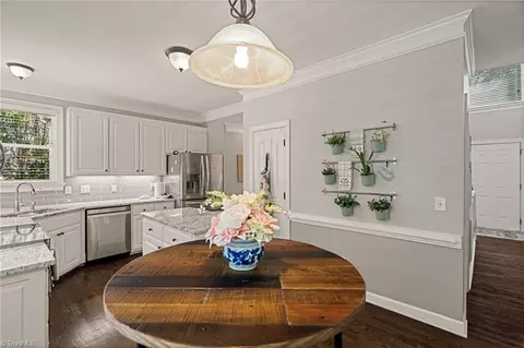 3913 Deerfield St, High Point, NC 27265 photo 10