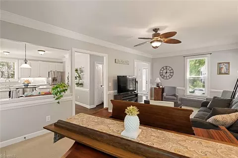 3913 Deerfield St, High Point, NC 27265 photo 6
