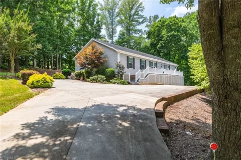 840 Harrison Crossroad Loop, Reidsville, NC 27320