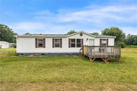 9340 Pearl Dr, Rural Hall, NC 27045