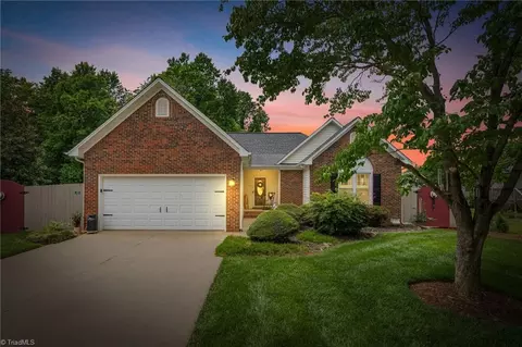 103 Eddieton Ct, Mebane, NC 27302