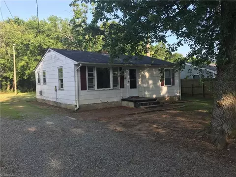 513 Kernodle Dr, Graham, NC 27253