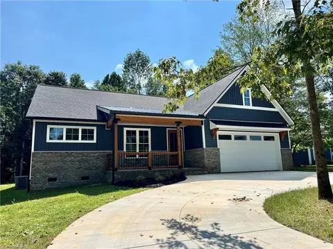 116 Arrowood Ln, Harmony, NC 28634