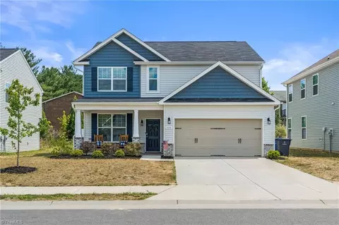 135 Princeton Hill Dr, Kernersville, NC 27284
