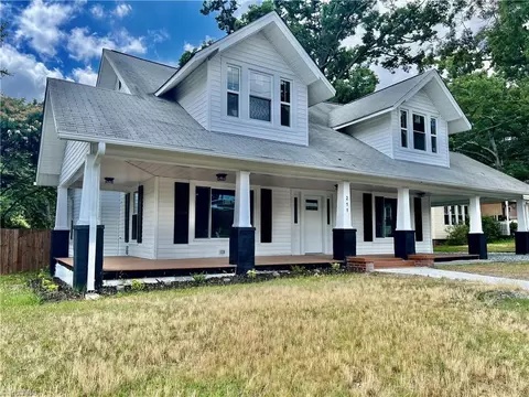 211 Spring St, Thomasville, NC 27360