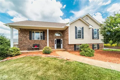 132 Greenfield Rd, Mocksville, NC 27028