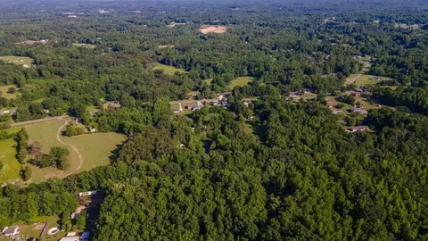 327 High Meadows Rd, Thomasville, NC 27360 photo 9