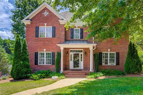4960 Chestnut Hill Ln, Winston Salem, NC 27106